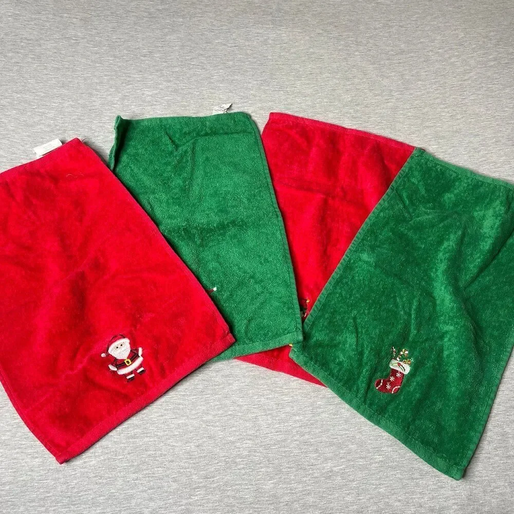 Winter Wonderland Christmas Red & Green Face and Hand Towels 4 PCS. Set